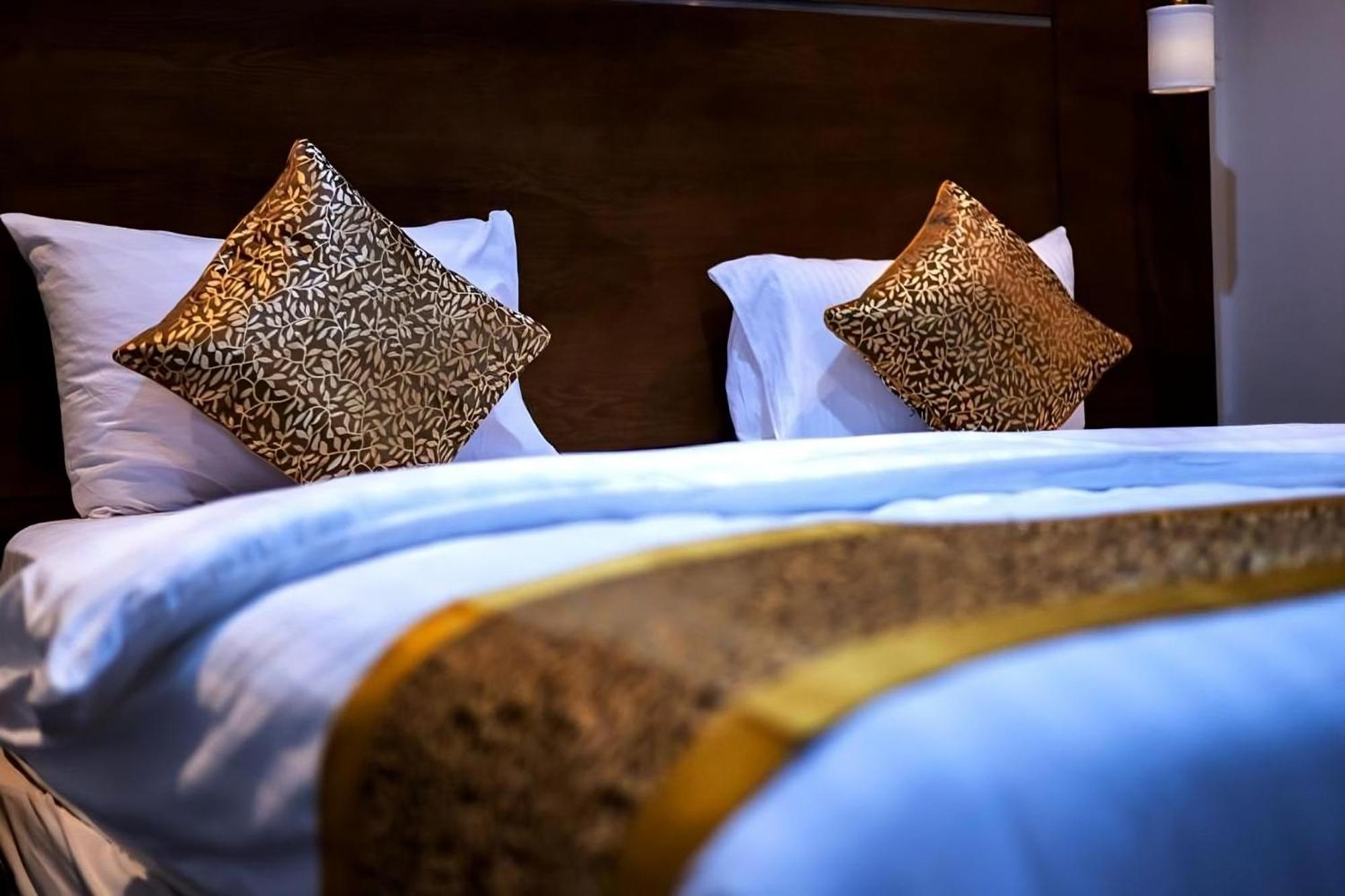 Ahlin Suites Riyadh Exteriör bild