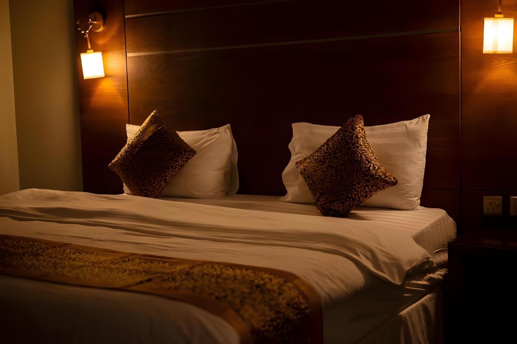 Ahlin Suites Riyadh Exteriör bild